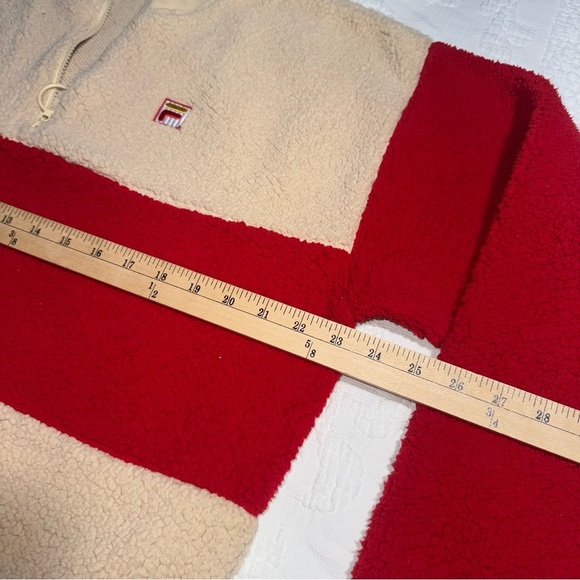 Fila Woman's Pullover Sweater Red & Beige / Tan Sherpa Size Medium Quarter Zip - Picture 4 of 11